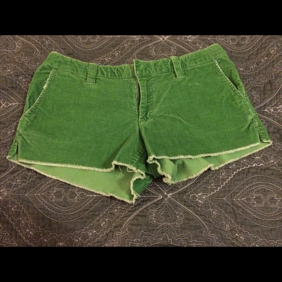 Cute green AE shorts