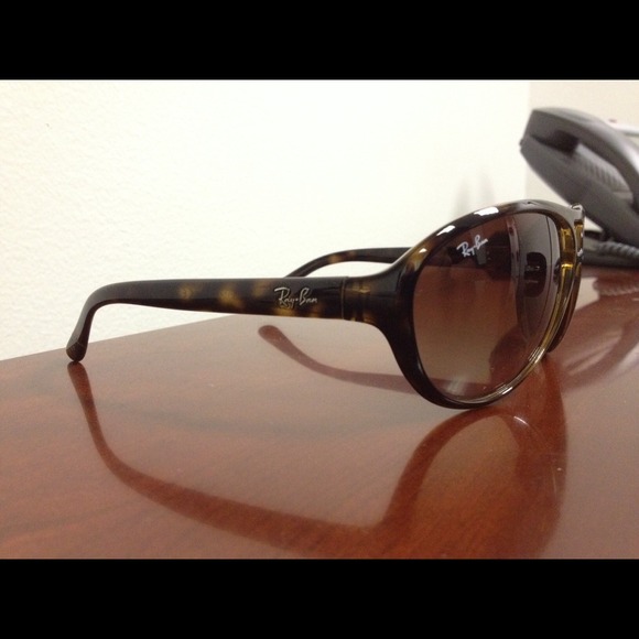 Authentic Ray Ban Aviator Sunglasses