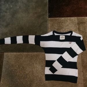 Hollister sweater