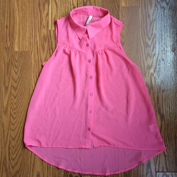 ❌Sold❌ Coral Sleeveless Blouse.