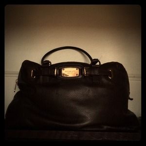 MICHAEL KORS hand bag.