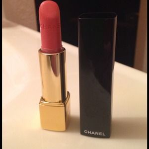 Authentic Chanel Rouge Allure -90 Pimpante