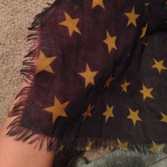 Scarf - Picture 2 of 2