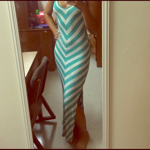🚫SOLD🚫 Chevron Maxi Dress