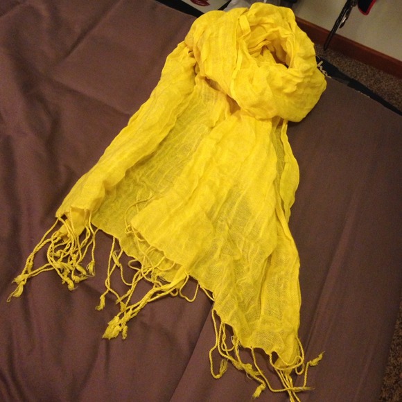 Yellow scarf