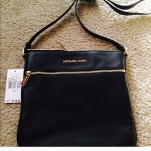 🚫SOLD🚫 BNWT Michael kors purse