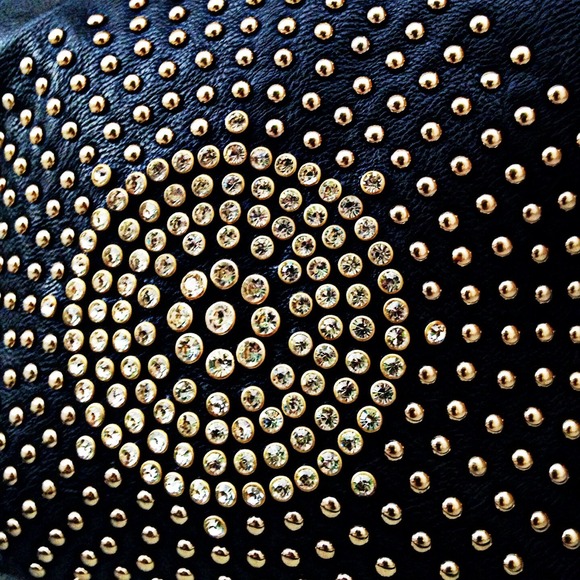 ❗️🚫SOLD IN BUNDLE❗️Hypnotic Secrets Shoulder Bag - Picture 2 of 4