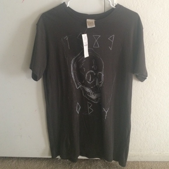 Obey T-Shirt Size S - Picture 3 of 4