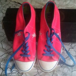 Hot Pink Converse One Star