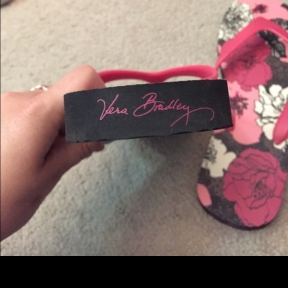 SOLD Cute pink floral vera Bradley flip flops - Picture 2 of 3