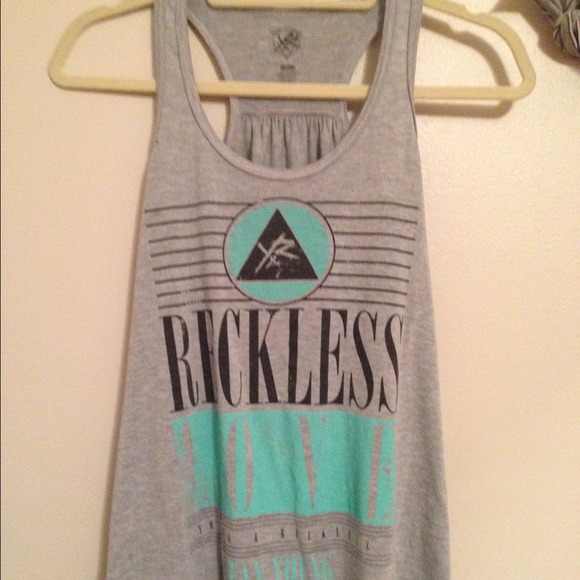 Young and reckless pacsun t shirt