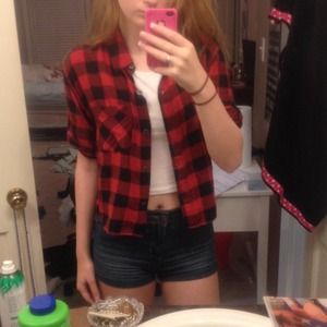 Cropped red/ black checkered flannel