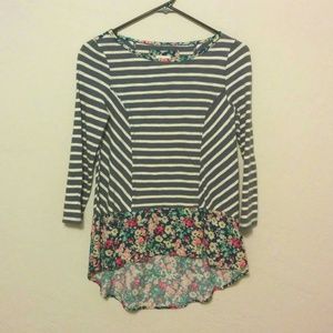 Anthropologie high low shirt, great condition