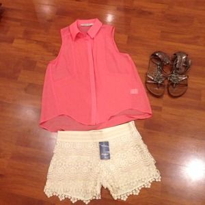 Lucky brand crochet short