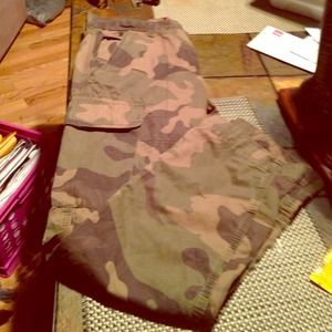 Camo pants