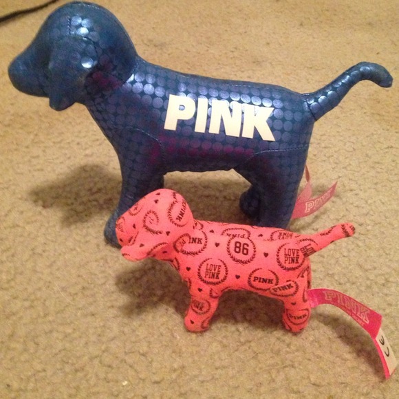 Vs pink dogs