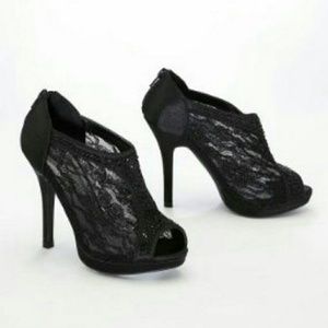 Lace High Heel Shootie with Flatback Crystal