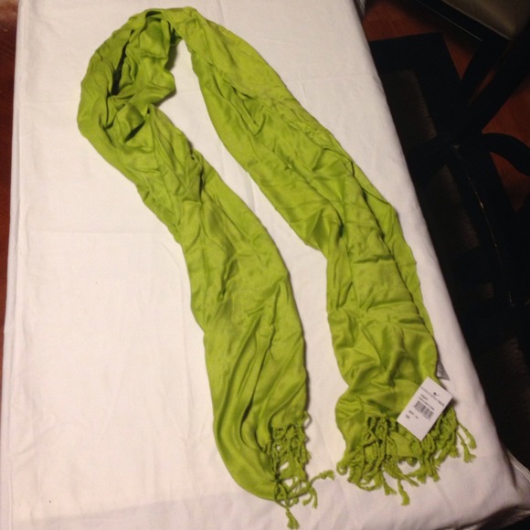 Green scarf