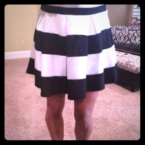 Black white skater skirt Size M