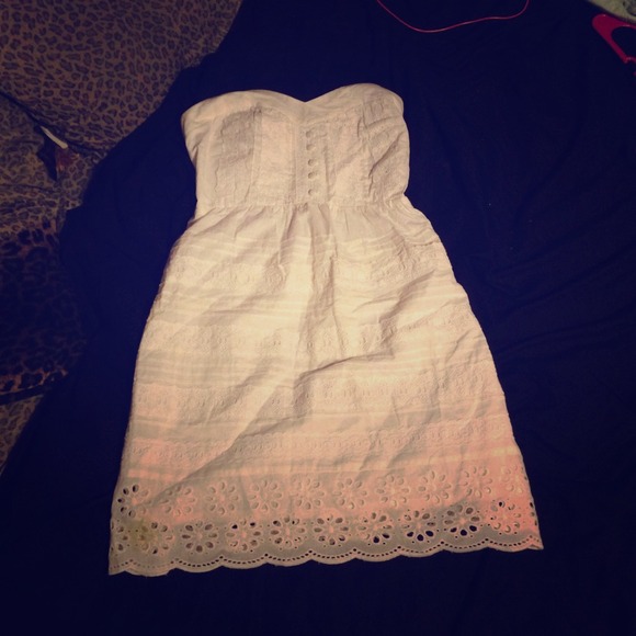 Flying Tomato - White Cotton Dress