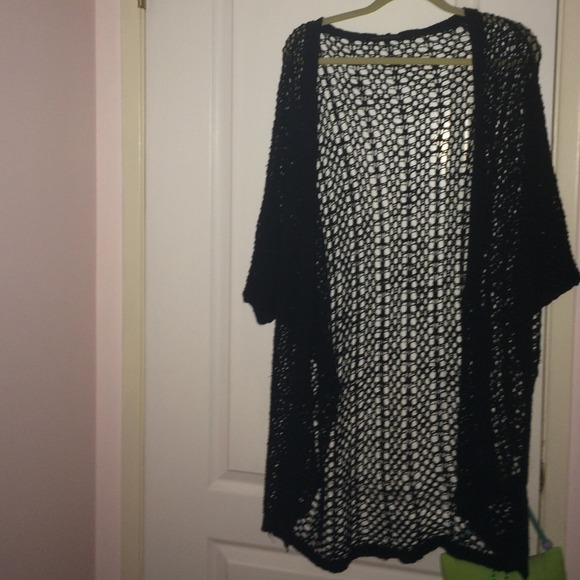 BRANDY MELVILLE Black Finn knit :)