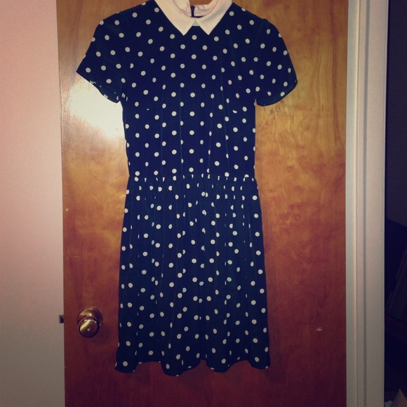 Topshop spotty tappy dress in green size 4us/8uk