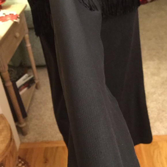 BLACK FRINGE LONG SHEER SLEEVE KNIT TOP - Picture 4 of 4