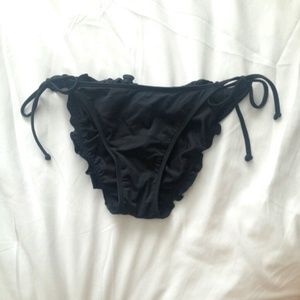 Scrunch butt bikini bottoms