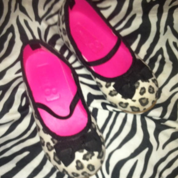 Crazy8 flats😍