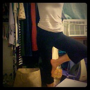 Black Lululemon Crop Pant