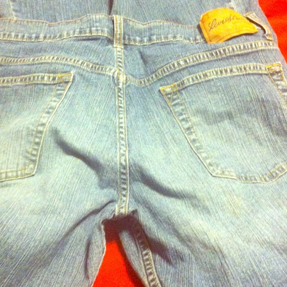 Levi jeans