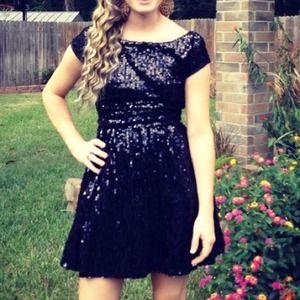 Short, black sequin homecoming dress
