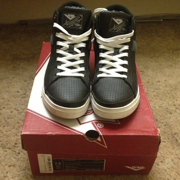 Authentic Pony Collegiate tennis shoes MEN