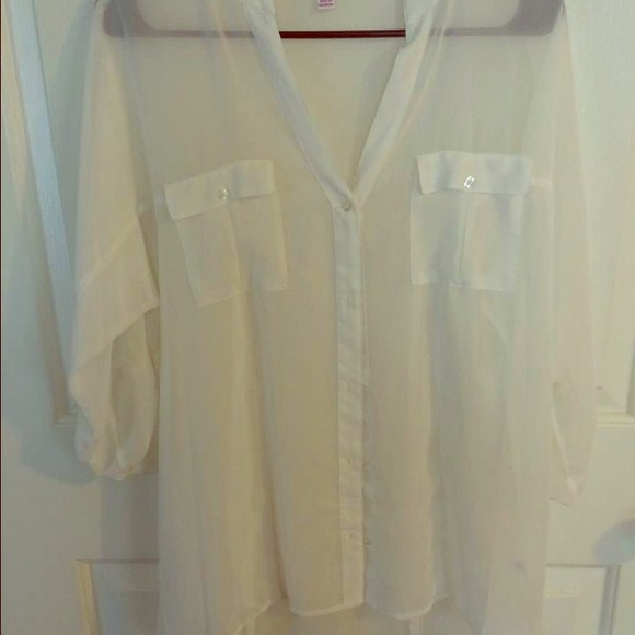 Nwot White button down tunic!