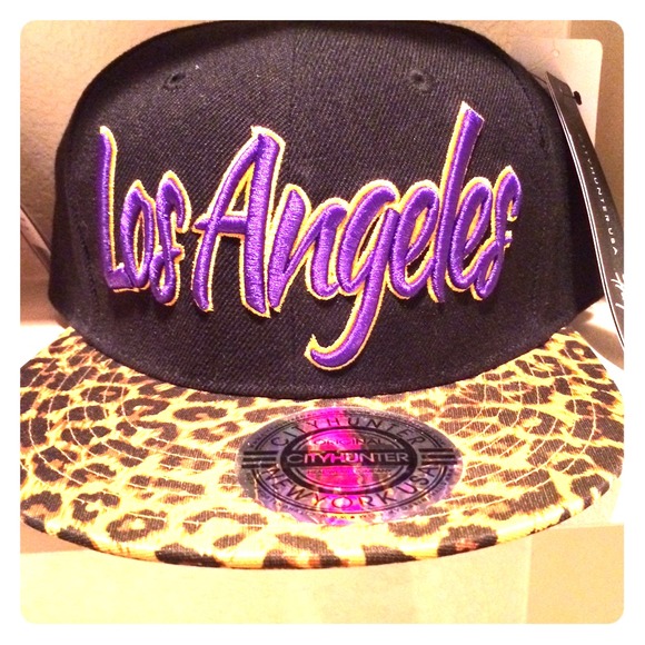 SnapBack Los Angeles Lakers Hat!