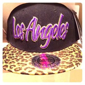 SnapBack Los Angeles Lakers Hat!