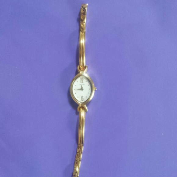 Watch - Picture 2 of 2