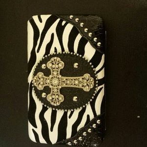 Cross stud wallet