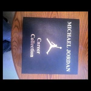 Michael Jordan 24kt Gold card collector pack