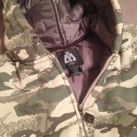 MATIX Quilted Hoody (big kids XL)