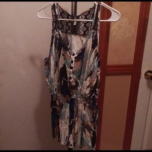 Sleeves and shorts romper