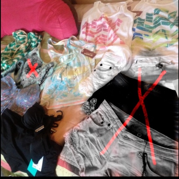 ❌SOLD ❌Cheap Clothes!!!! - Picture 4 of 4