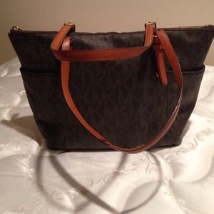 FINAL Mark Down!!!!  MICHAEL Michael Kors Tote