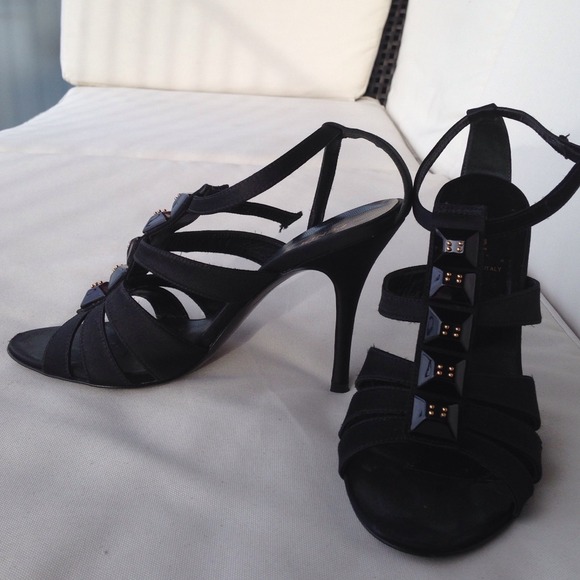 🚫price cut🚫Fendi shoes - Picture 3 of 4