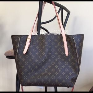 Louis Vuitton Voltaire Monogram Canvas💖