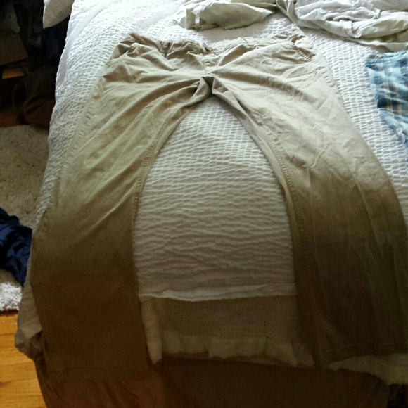 kaki pair of pants