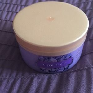 VS Utra-Softening Body Butter (Love Spell)