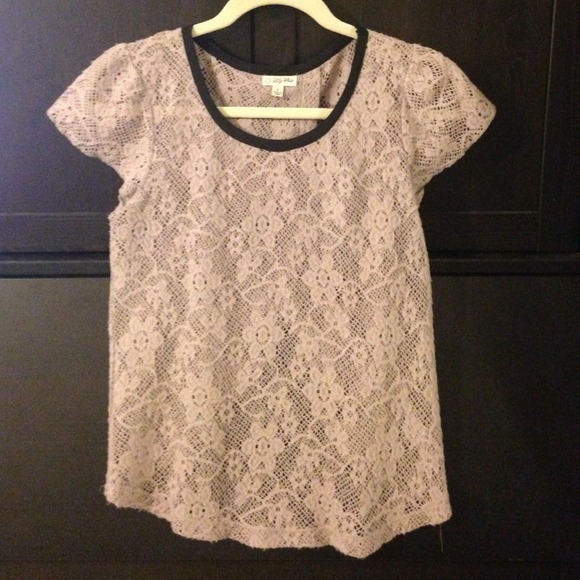 Taupe shirt with black boe detail on the back - Picture 2 of 2