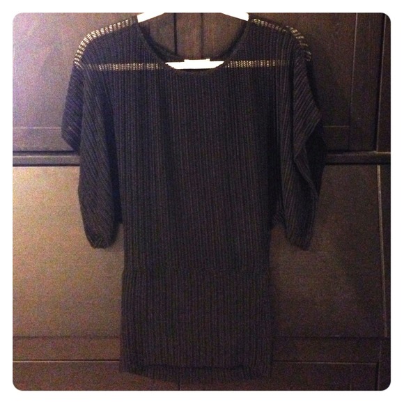 Black shirt - Picture 1 of 1