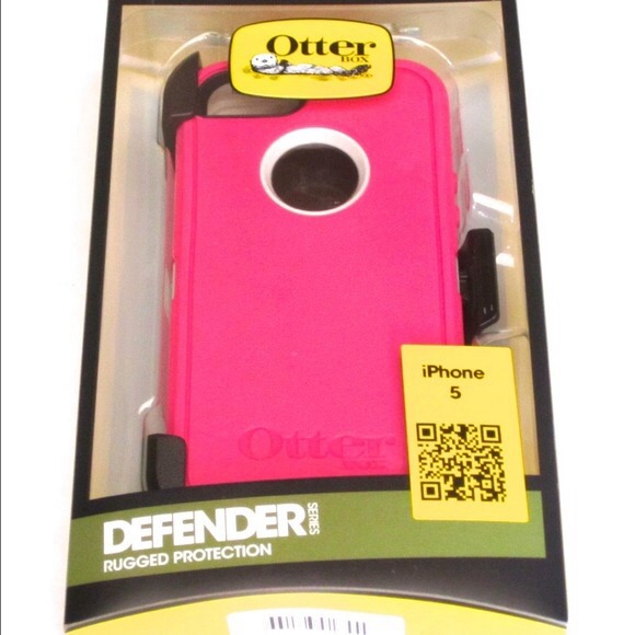 OtterBox Accessories - NWT Otter Box Pink iPhone 5 Defender Case